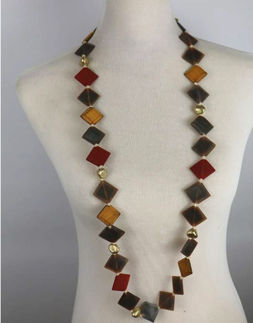 Arrow Cow Horn Loop Necklace