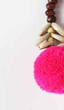 Raffia Moon Clutch- Pink