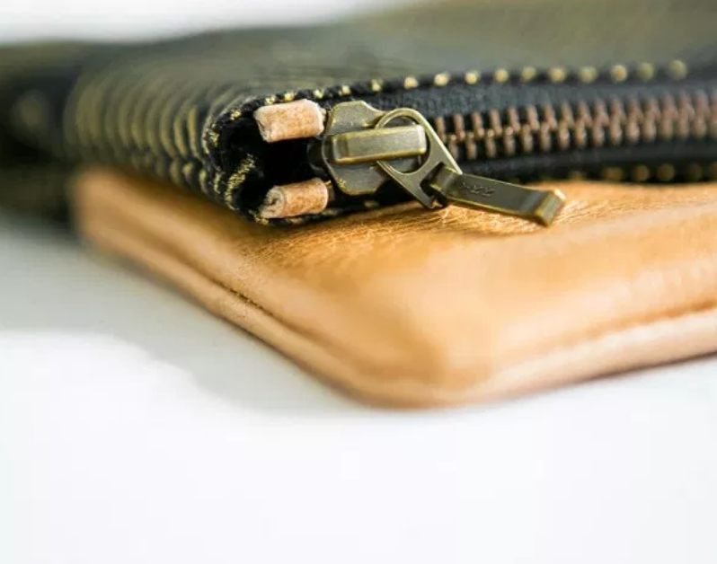 Chic Crossbody Handbags