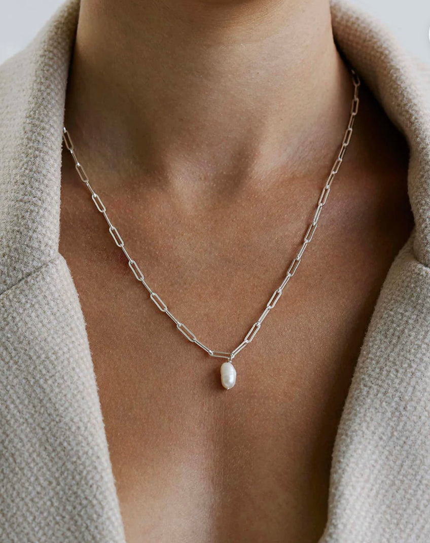 Pearl Paperclip Necklace- Silver