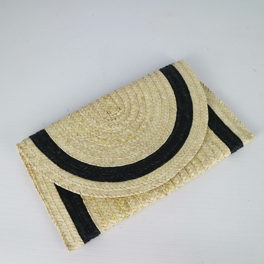 Pandan Clutch - Creme Moon