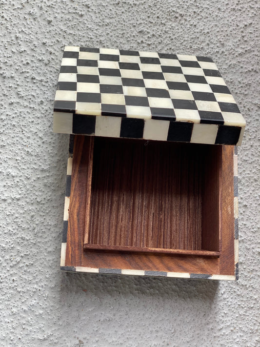 Checkered Cow Horn Boxes